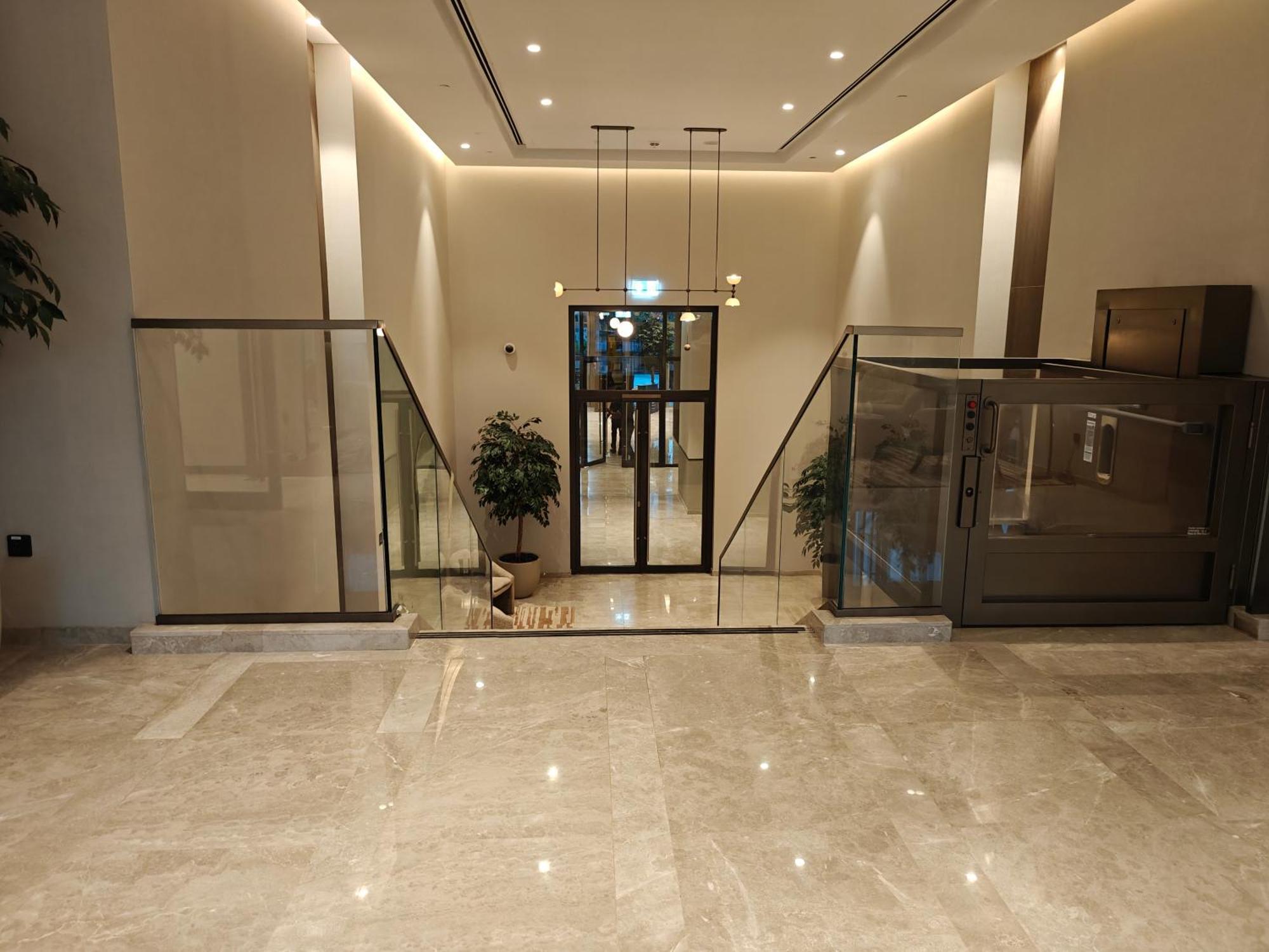 Luxury 2br Burj Khalifa & Fountain Views Apartment
