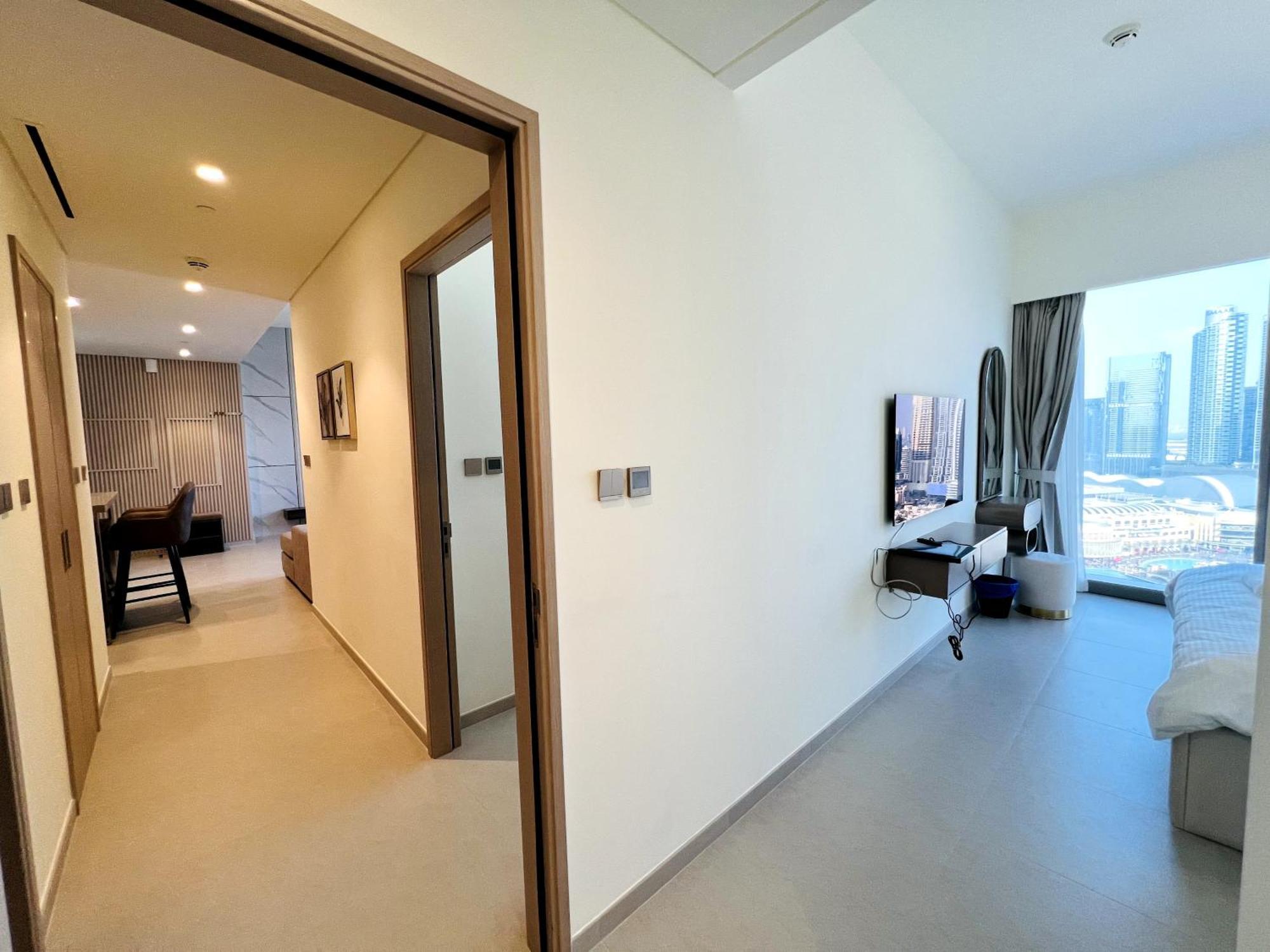 Luxury 2br Burj Khalifa & Fountain Views Apartment *